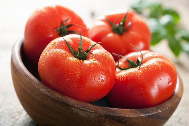Tomates na tigela